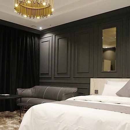 Astro Hotel Yongin Exterior photo