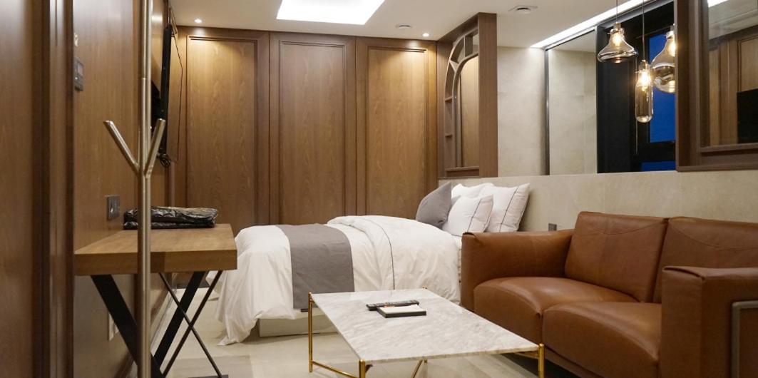 Astro Hotel Yongin Exterior photo