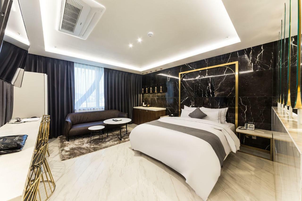 Astro Hotel Yongin Exterior photo