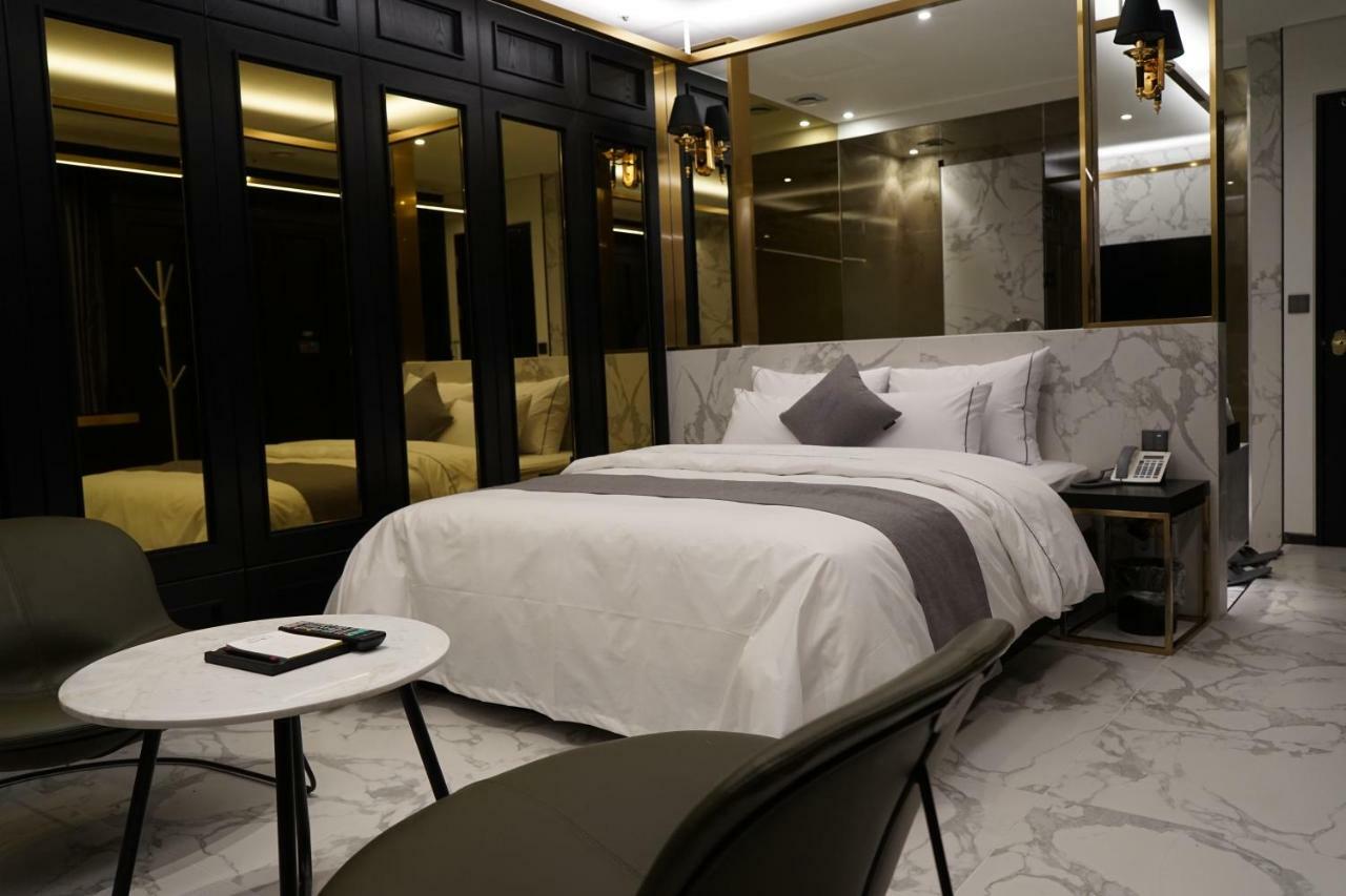 Astro Hotel Yongin Exterior photo